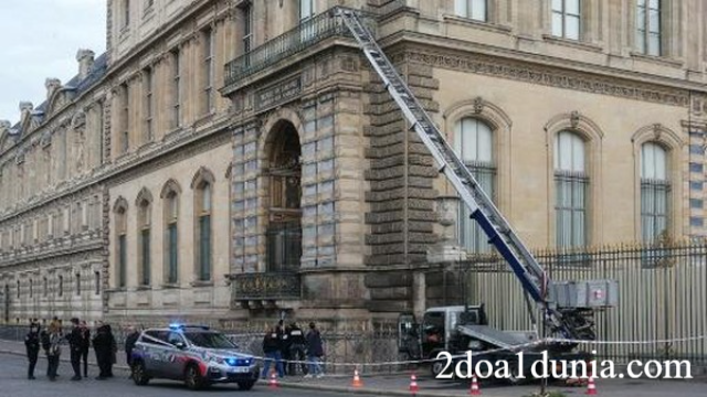 Perampokan Louvre: Perhiasan Mahkota Prancis Dicuri